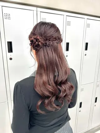 ロング ヘアアレンジ ヘアメ🎀推しカラー 🥣横浜/しほ🧸のヘアスタイル