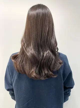 ロング カラー 山口 莉奈のヘアスタイル