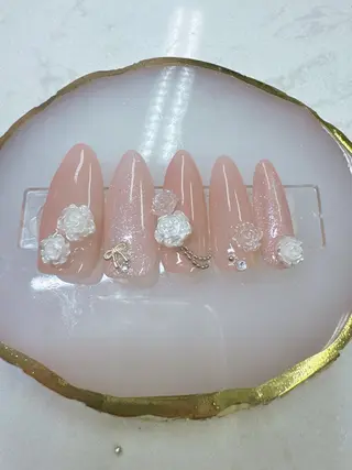 ネイル Queeens nailのネイルデザイン