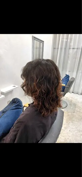 ミディアム パーマ aries所属・大場 友稀のヘアスタイル