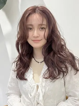 ロング パーマ 肥後 有紗のヘアスタイル