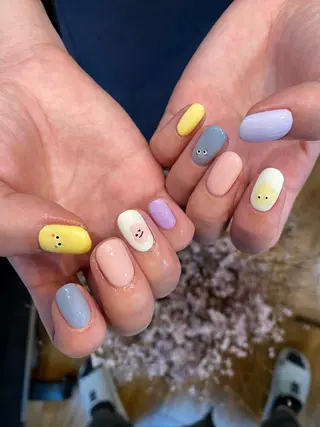 ネイル crystal ⭐︎ colorのネイルデザイン
