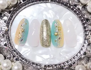 ネイル マジック ミラーのネイルデザイン