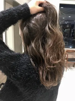 ミディアム カラー 店長 小池アキトのヘアスタイル