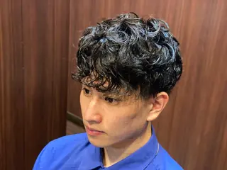 ショート パーマ メンズ 浅見 天翔のヘアスタイル