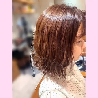 ミディアム カラー 浅沼 久瑠美のヘアスタイル