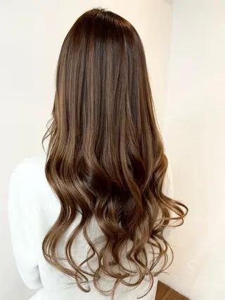 セミロング GLOSS 心斎橋 山上のヘアスタイル