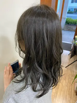 カラー SALOWIN栄 高須大貴のヘアスタイル