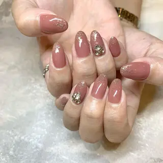 ネイル 藤原 胡桃のネイルデザイン
