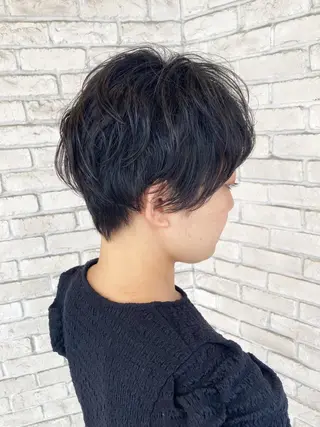 ショート あやかショート 白髪ぼかしのヘアスタイル