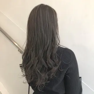 ロング カラー 中司 莉菜のヘアスタイル
