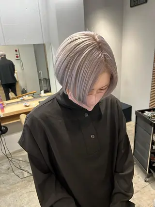 ショート SAEKI【ior 】北千住店ブリーチのヘアスタイル