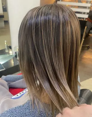 ミディアム カラー 烏山 達也のヘアスタイル