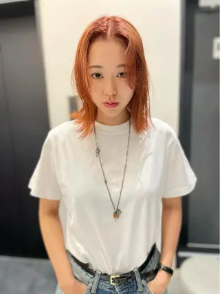 ショート カラー ブリーチ😼 ボブ✍️レイヤーのヘアスタイル
