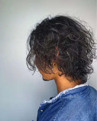 ショート カラー メンズ 🌟小顔レイヤー× 赤み消し透明感カラーのヘアスタイル