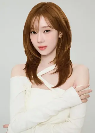 ミディアム 中顔面短縮 顔まわり新田大翔のヘアスタイル