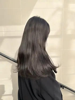 ロング カラー 高橋大樹/グレージュ 透明感/髪質改善のヘアスタイル
