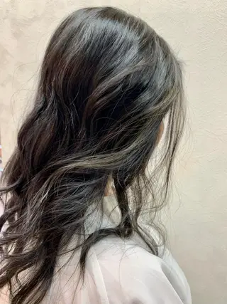 セミロング カラー 加藤 遥花のヘアスタイル