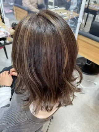 カラー 宮崎 千夏のヘアスタイル