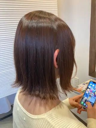 ミディアム YUKI .のヘアスタイル
