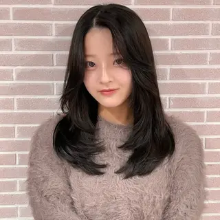 セミロング 大人可愛い/レイヤー /ブリーチ/溝口誠二のヘアスタイル