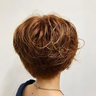 ショート カラー パーマ 艶髪🌟髪質改善✨ Zinaヤマダ チサのヘアスタイル