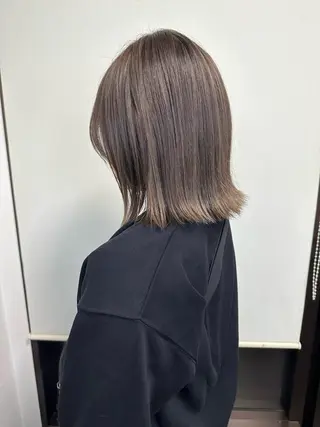 ショート カラー ブリーチカラー🫧 森　凪沙のヘアスタイル