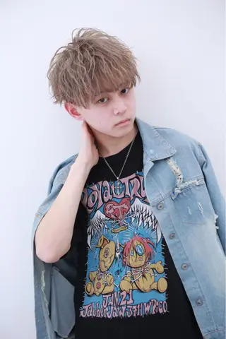 カラー メンズ メンズ特化パーマ職人 黒川真伍のヘアスタイル