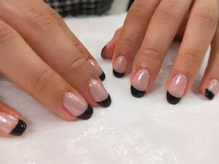 ネイル はばすみれ🎀ﾈｲﾙ 光ﾌｪｲｼｬﾙ ﾍｱのネイルデザイン