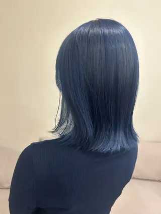 セミロング カラー 💛🤍U too e’s 鎌倉🧸のヘアスタイル