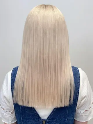 ロング 村岡彩優/松本 /ブリーチ/艶カラーのヘアスタイル