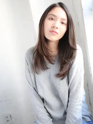 ロング 野崎 ひかりのヘアスタイル