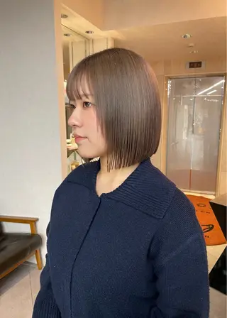 ミディアム カラー 透明感/ベージュ/ 艶髪/ボブ🫧門脇由のヘアスタイル