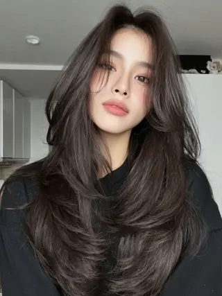 ロング ☁️透明感カラー× レイヤー ☁️ノアのヘアスタイル