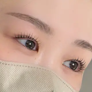 マツエク・マツパ エンズ知立店所属・菅野 葵衣の眉毛・アイブロウイメージ