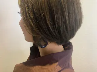 ショート カラー 【Uneユヌ】菊地 春那のヘアスタイル