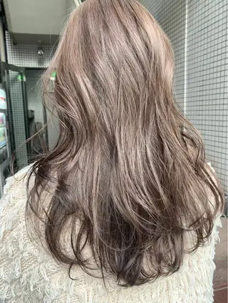 セミロング 🩶ダブルカラー/ 透明感カラー✝️るみのヘアスタイル