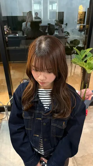 カラー Chill所属・艶カラー / あおいのヘアスタイル