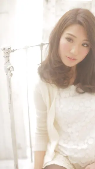 セミロング 酸性ストレート 髪質改善のヘアスタイル