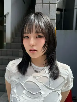 ミディアム 韓国レイヤー 🎀ダブルカラーのヘアスタイル