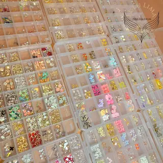 LULU LIMAのネイルデザイン