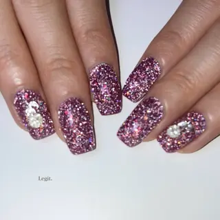 ネイル Legit nail salonのネイルデザイン