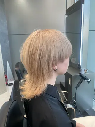 カラー メンズウルフ🐺♡ ブリーチ♡ヘアメ🎀のヘアスタイル