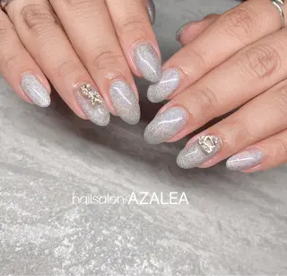 ネイル R inのネイルデザイン