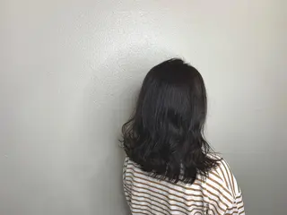 ミディアム カラー ヘアアレンジ 切りっぱなしヘアボブ ミディアムヘアRYOのヘアスタイル