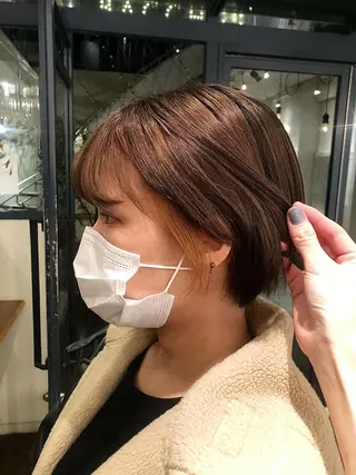 ショート カラー ヘアアレンジ 抜け感ボブ×パーマ |kazaneのヘアスタイル
