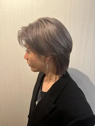 カラー 八木 輝のヘアスタイル