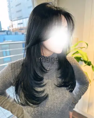 ロング 𝒚𝒖-𝒓𝒊 ⸝⋆艶color🌙のヘアスタイル