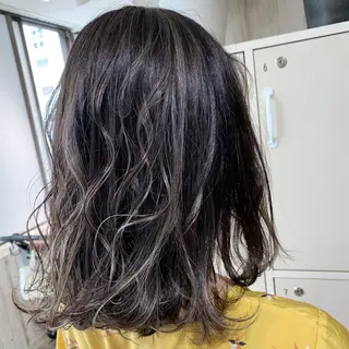 セミロング カラー 心斎橋韓国ボブ 好原良真のヘアスタイル
