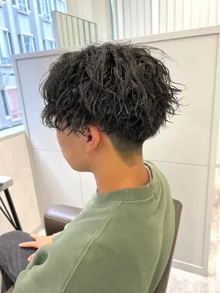 ショート カラー パーマ メンズ 関西センターパート メンズモデル募集のヘアスタイル
